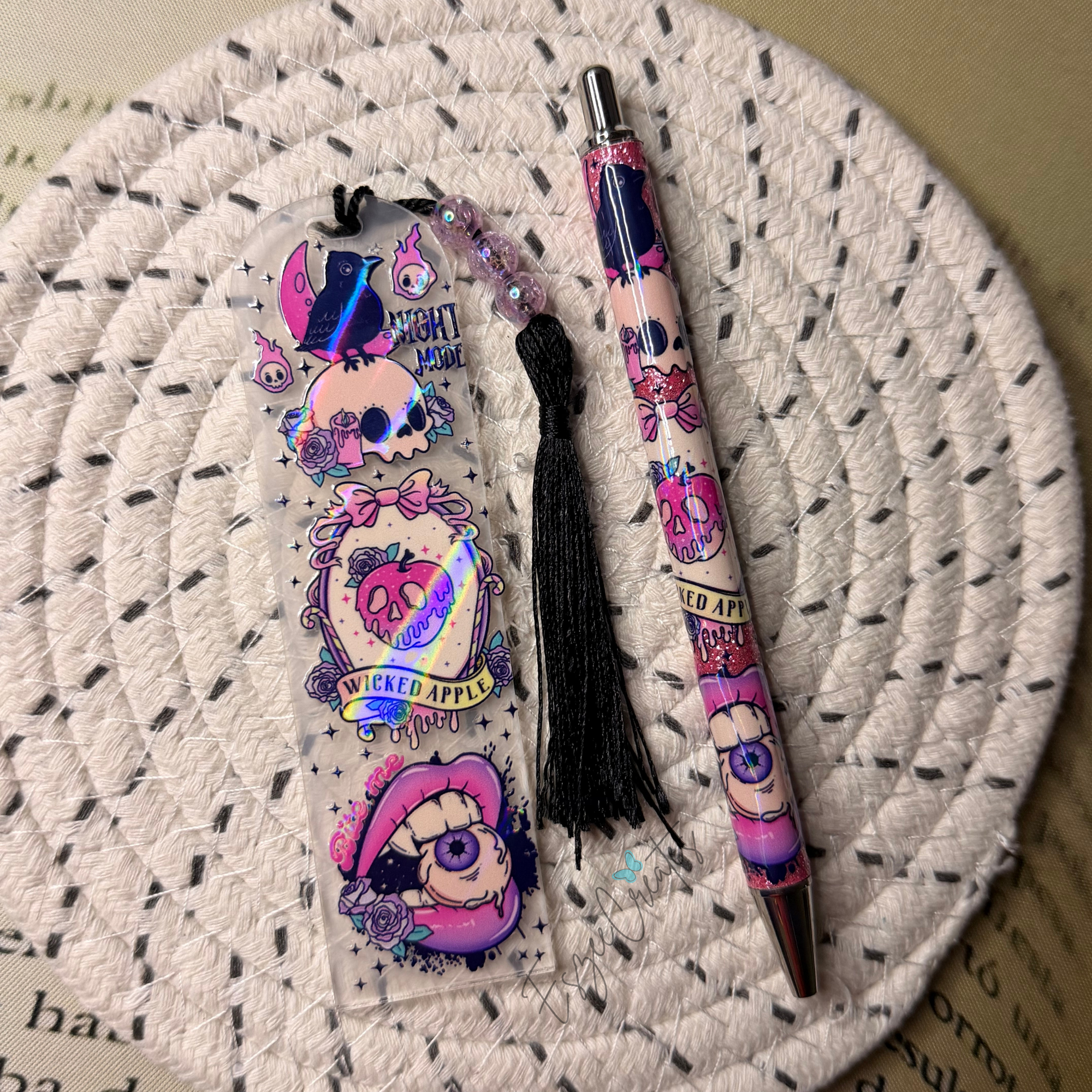 Spooky Bookmark & Pen