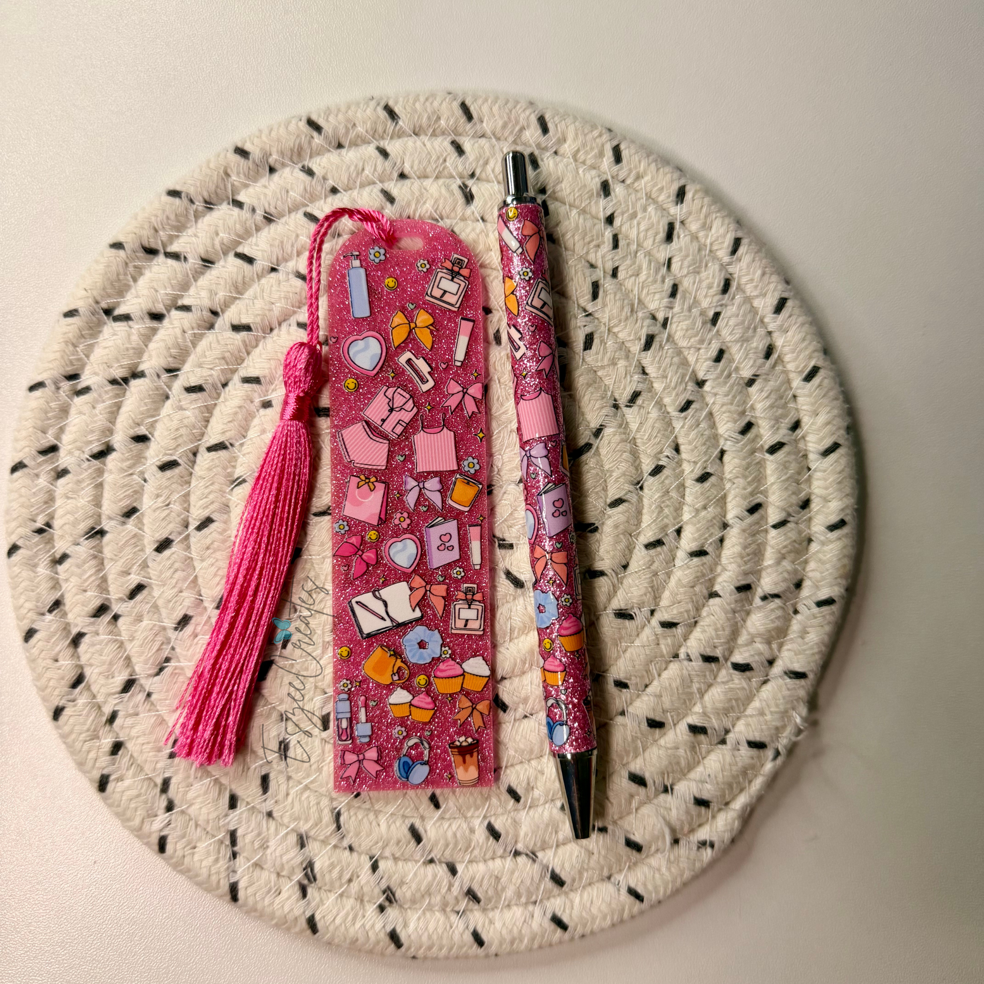 Bookmark & Pen Set